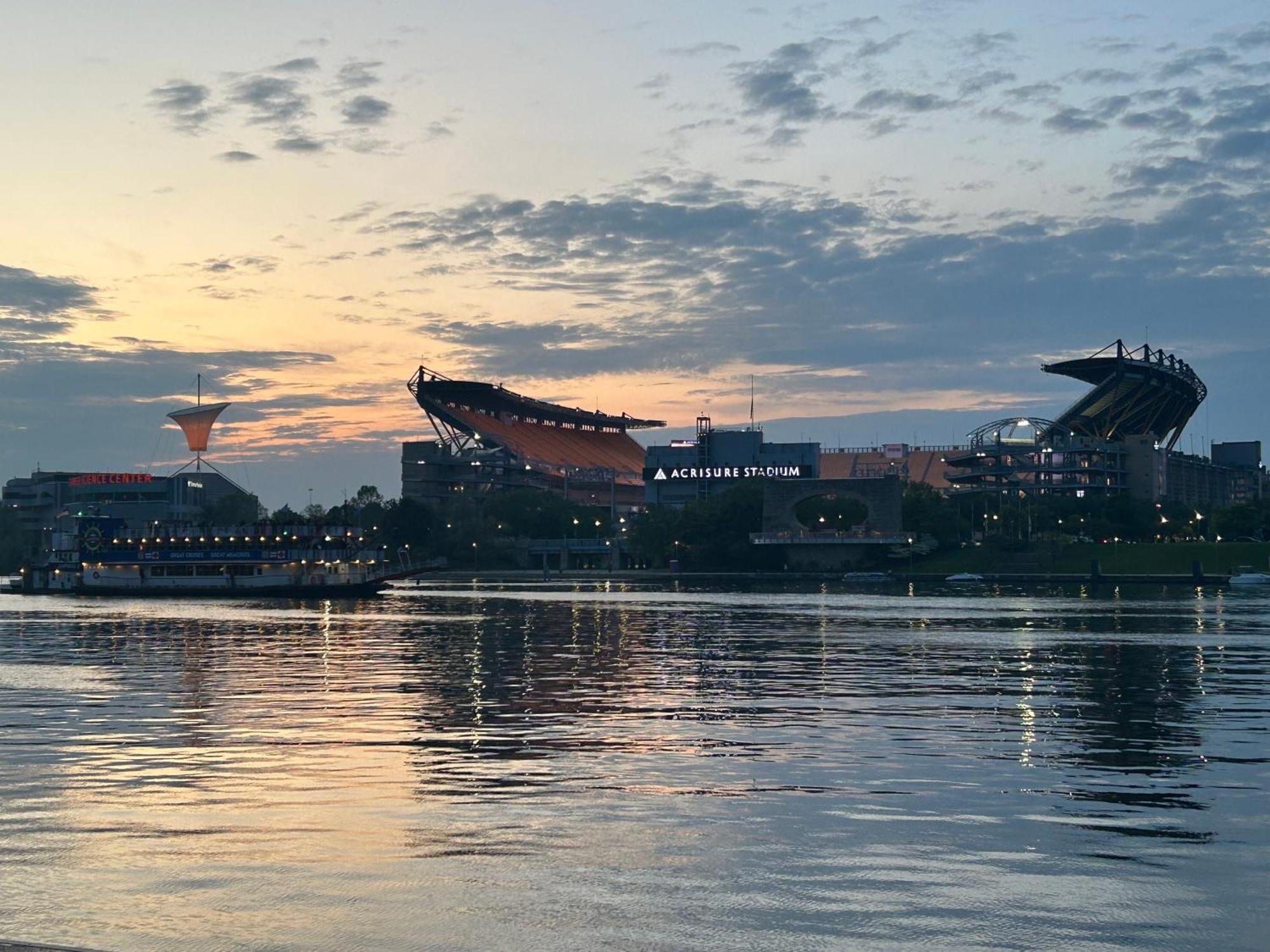 Sprawling Stadium Views Wonderful Location 24-7 Parking Gym Lounge Pittsburgh Exterior photo